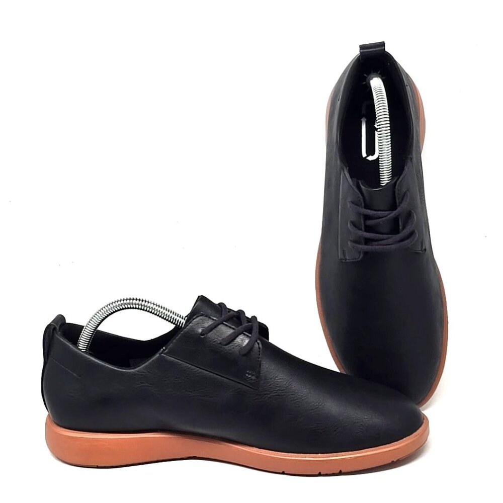 Men's Black Casual Lace-Up Shoes with Brown Sole